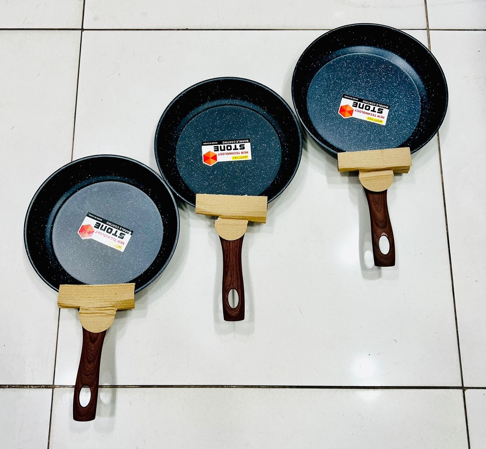 NON-STICK-FRYING-PAN-GRANITE-COATED-20-cm-rs-800.jpg NON STICK FRYING PAN GRANITE COATED 20 cm - Image 1