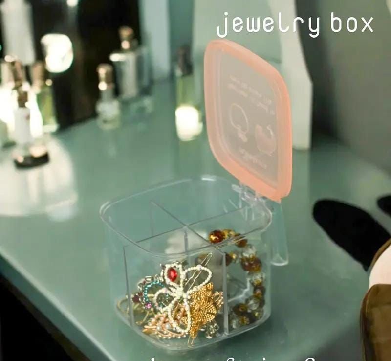 WhatsApp-Image-2025-07-30-at-22.13.17_33eb23cc.jpg Multi – Purpose 4 Partition Jewelry & Spice Storage Box ✨☑ Random Colours ✨✨ - Image 1